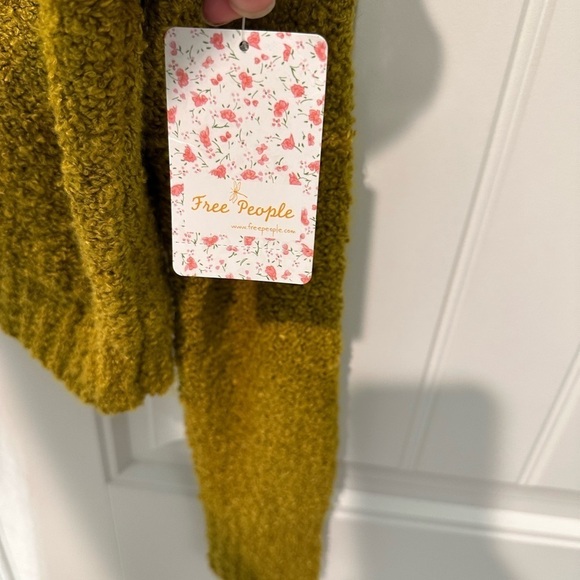 Free People Oversized Sweater Yellow/Green - Picture 5 of 8